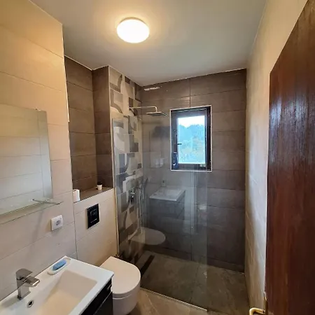 Kosmajski Beg: Vasa Privatna Vikendica Sa Bazenom וילה *