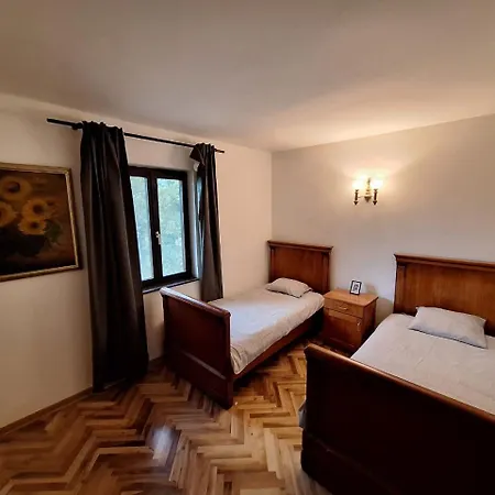 Kosmajski Beg: Vasa Privatna Vikendica Sa Bazenom וילה