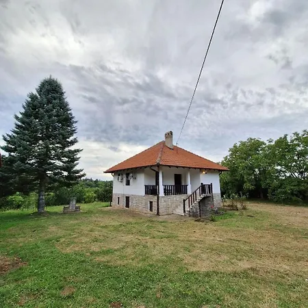 וילה Kosmajski Beg: Vasa Privatna Vikendica Sa Bazenom Nemenikuce